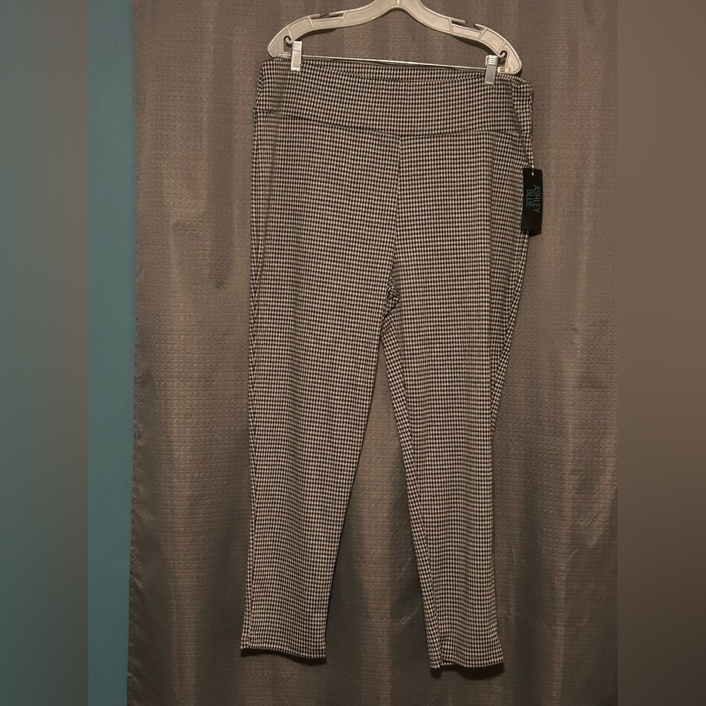 Black and White Houndstooth Pants